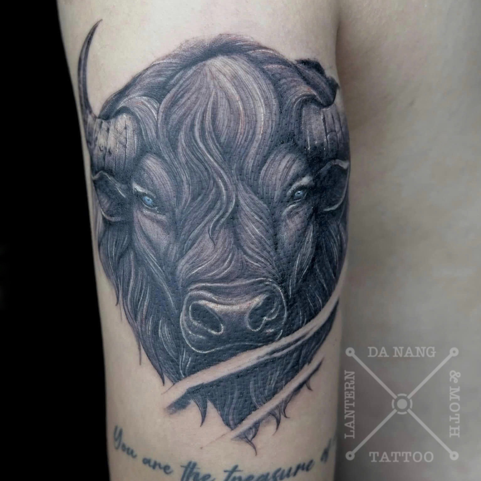 Black and grey realism Danang tattoo artist