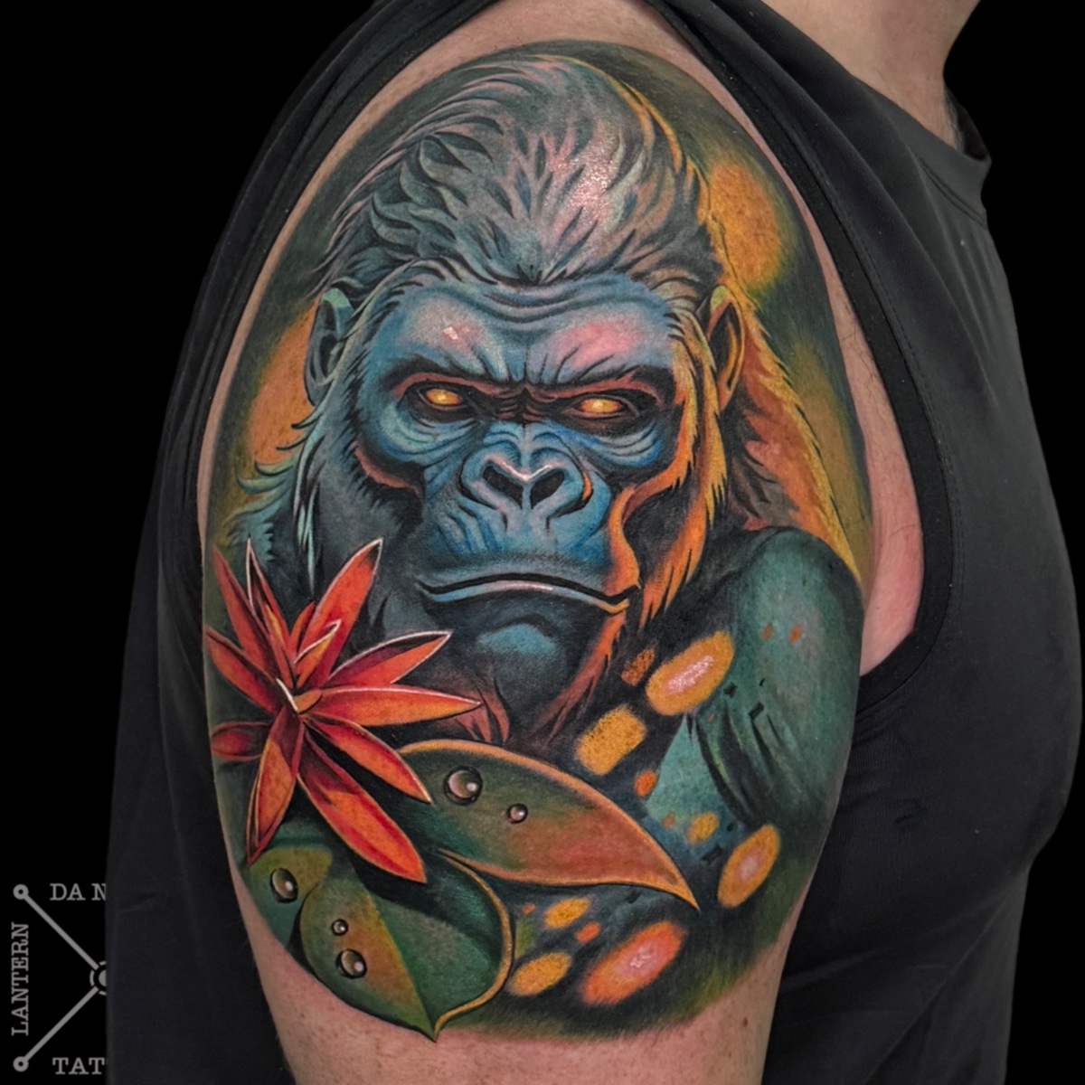 Colour-gorilla-tattoo-Danang-tattoo-studio