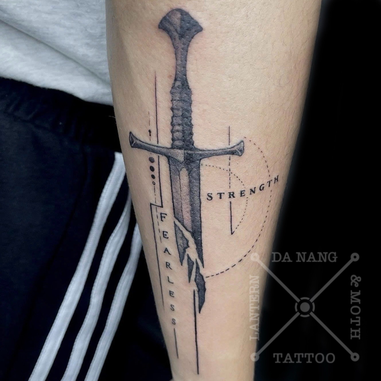 Danang-black-and-grey-tattoo