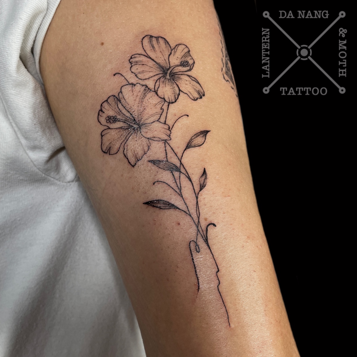 Fine-Line-Floral-Tattoo-by-Da-Nang-Tattoo-Artist