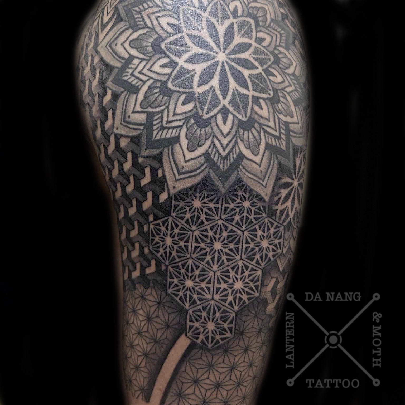 Geometric-sleeve-Danang-tattoo-artist