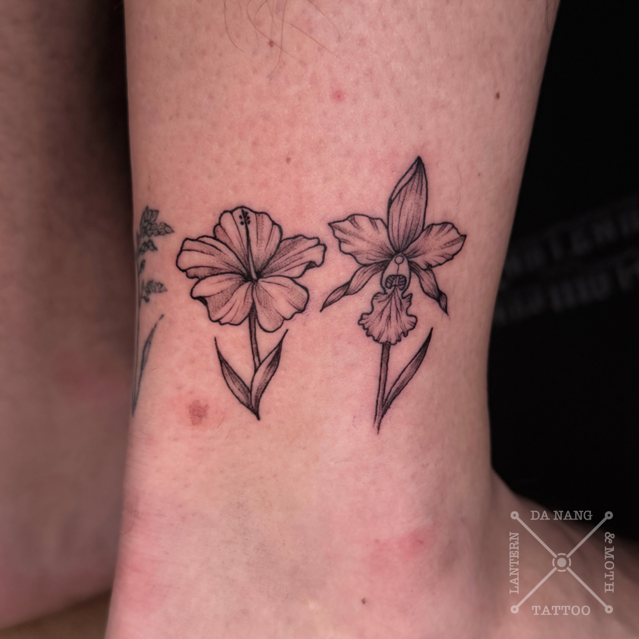 Mini-flora-design-Da-Nang-tattoo-shop