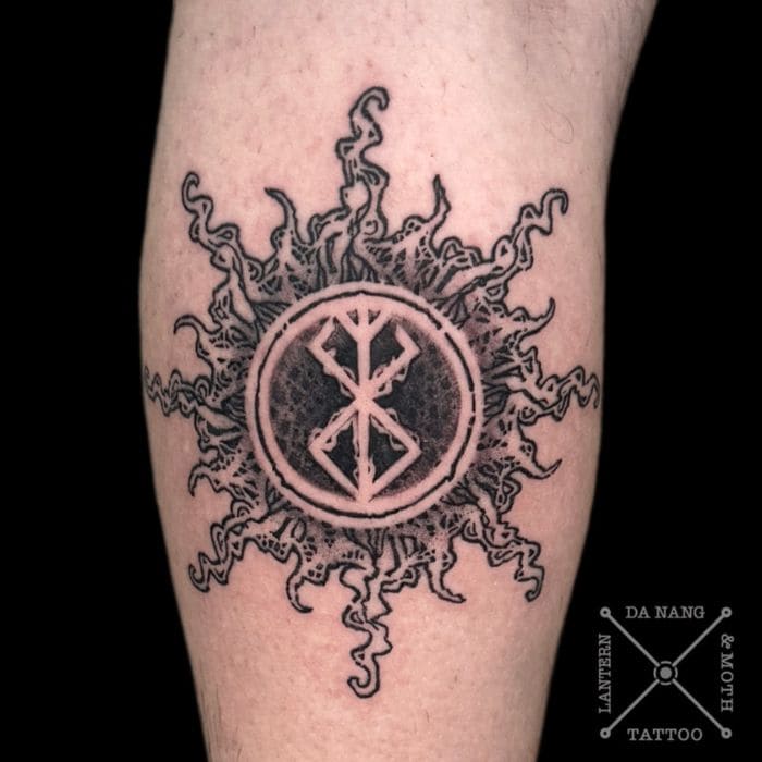 Da-Nang-tattoo-artist-black-work-design