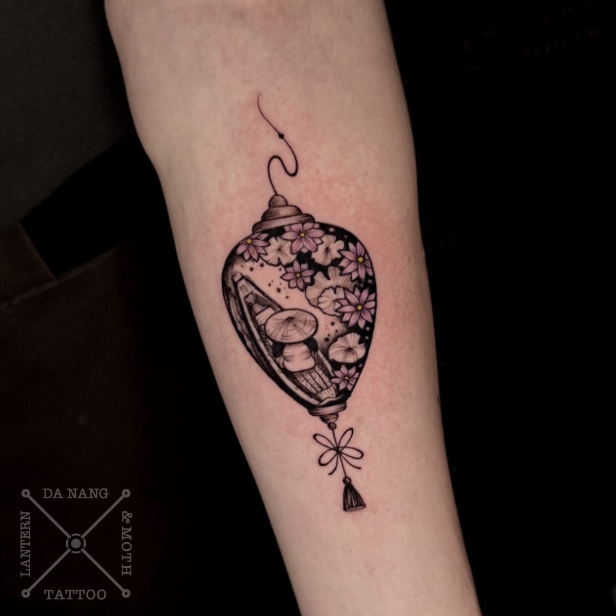 Blackwork-Lantern-design-Da-Nang-tattoo-shop-Lantern-and-Moth.jpg