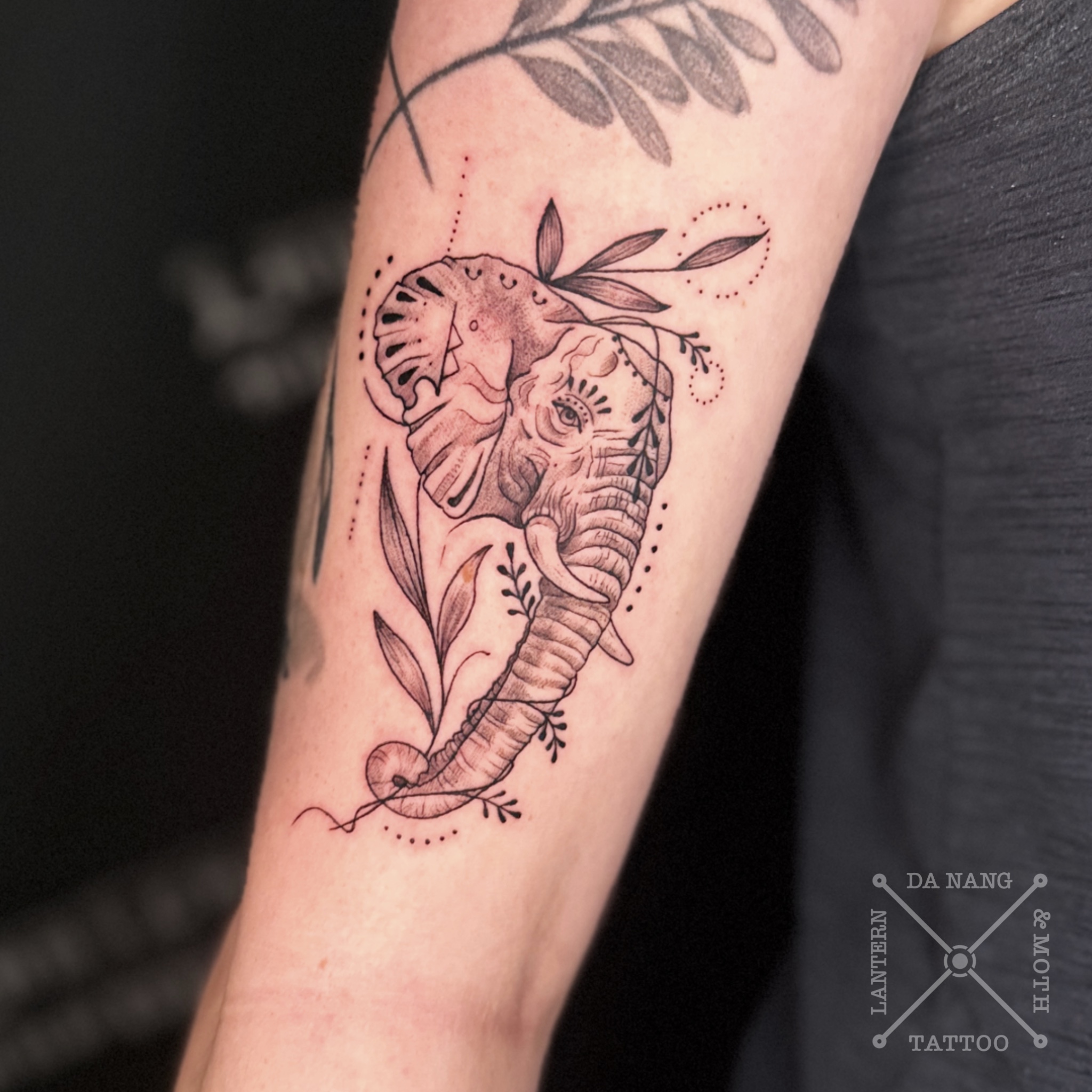 Elephant-design-Da-Nang-tattoo-studio