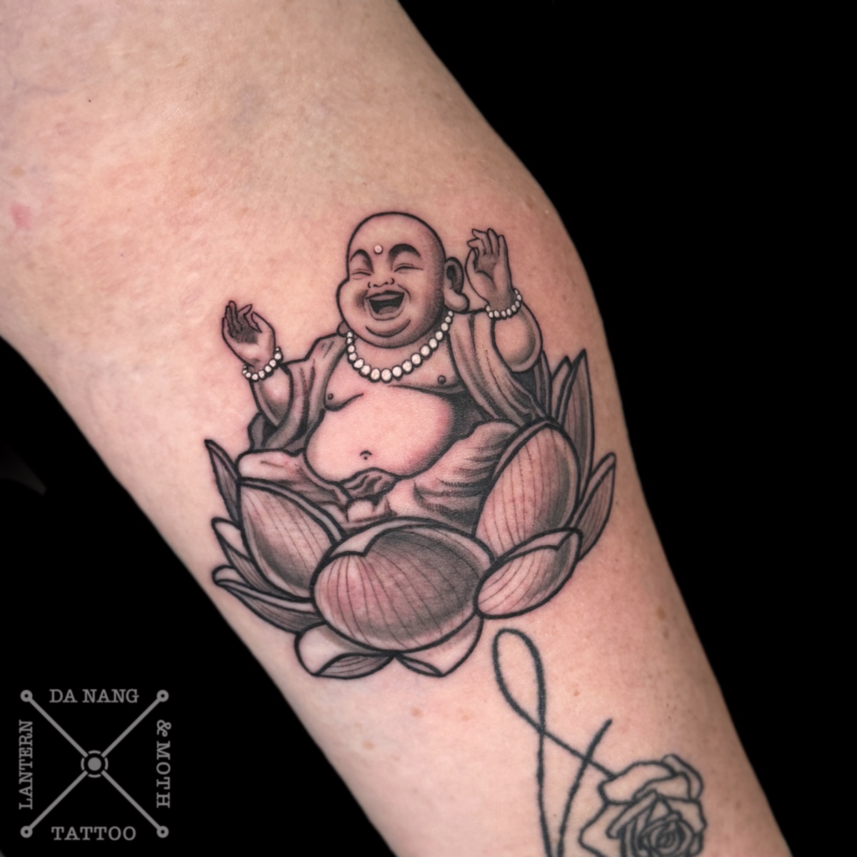 Neo-Traditional-Buddha-Da-Nang-Tattoo-Shop