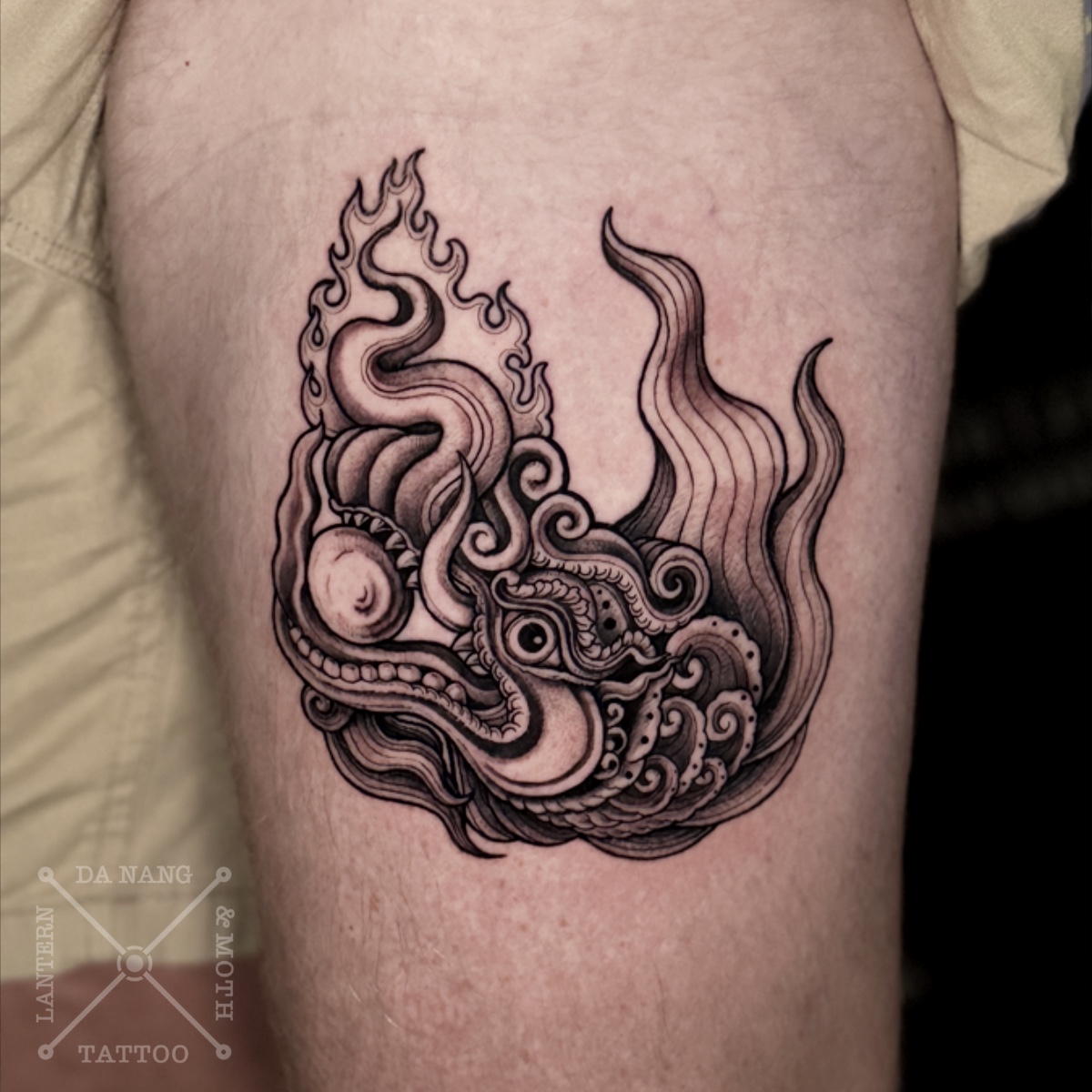 Vietnamese-dragon-design-Danang-tattoo-studio-Lantern-and-Moth