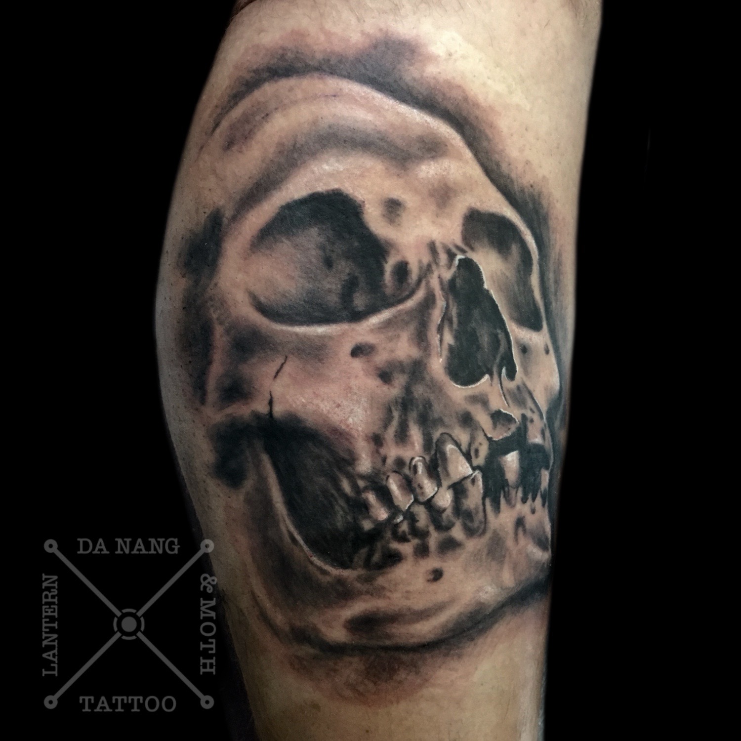 Realistic skull tattoo