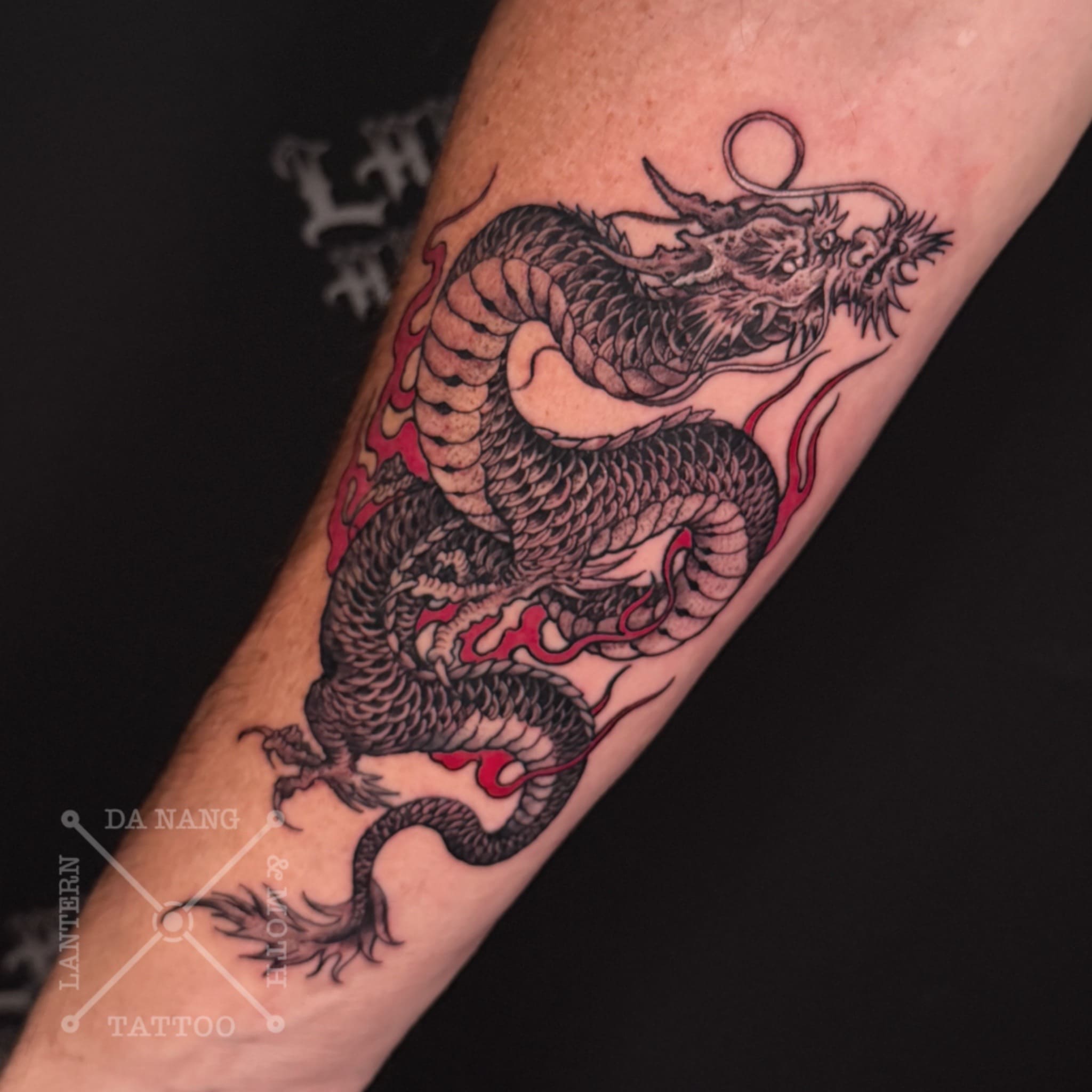 asian-dragon-design-da-nang-tattoo-studio-lantern-and-moth.