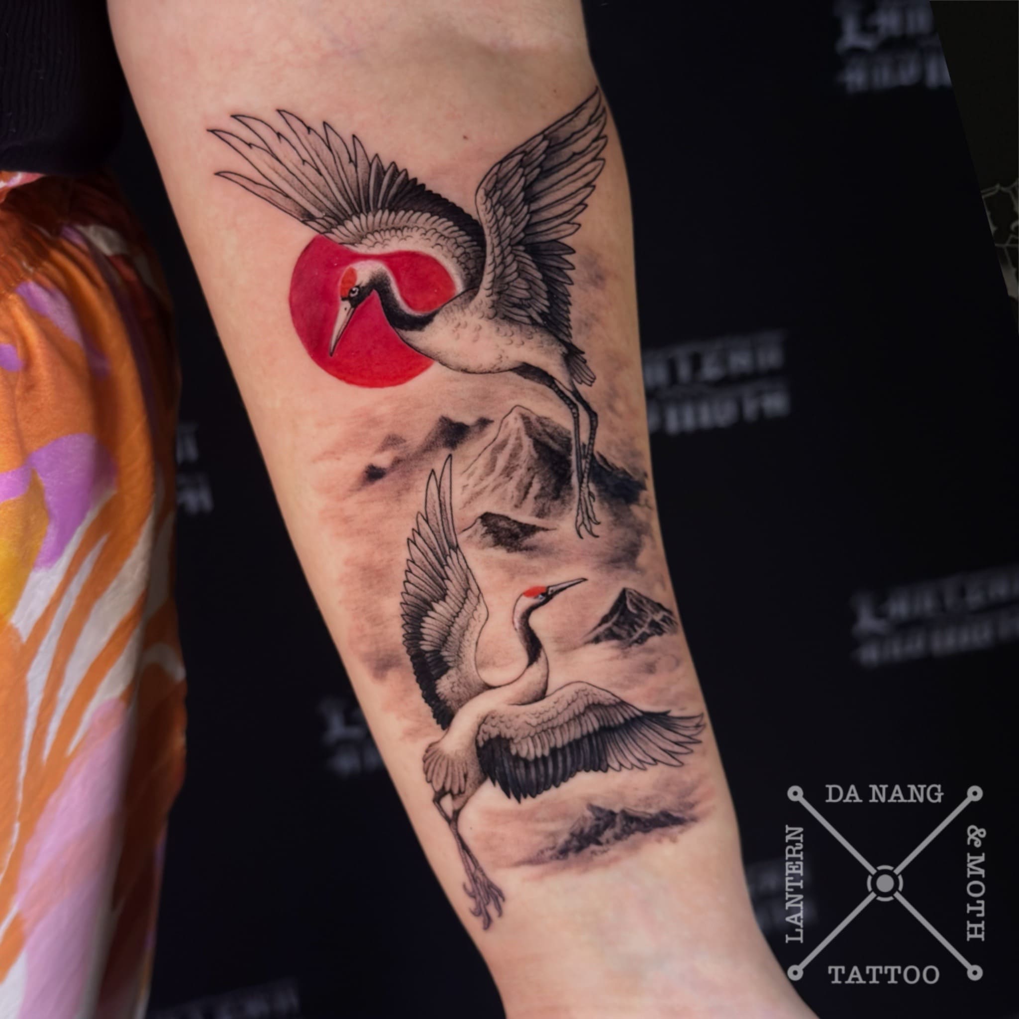 fine-line-cranes -design-danang-tattoo-shop-lantern-and-moth.