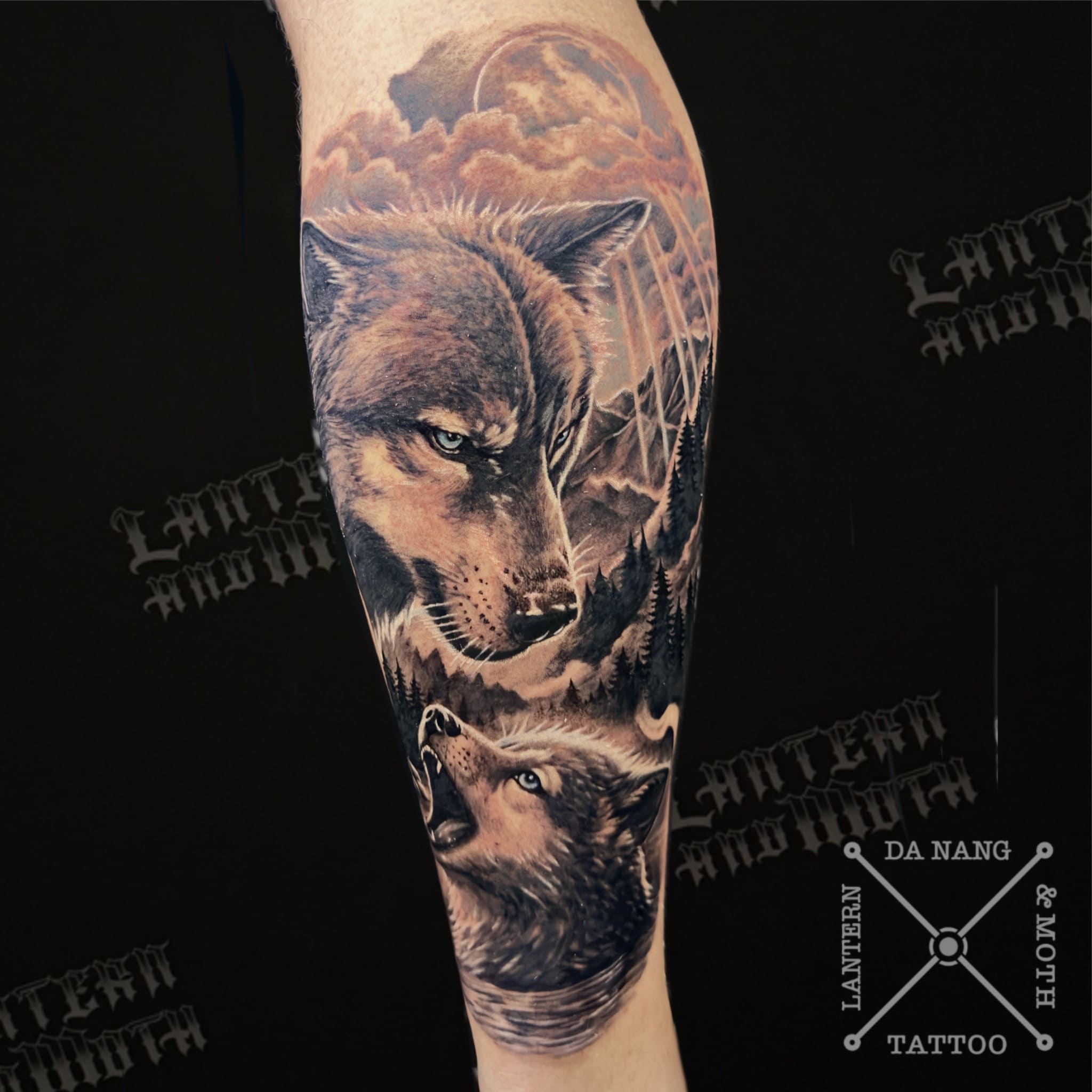 realistice-wolves -design-danang-tattoo-shop-lantern-and-moth.